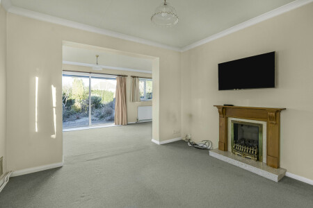 3 bed bungalow for sale in West Ridge, Bourne End  - Property Image 5