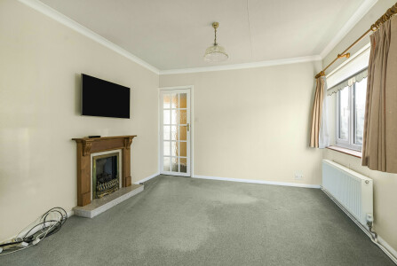 3 bed bungalow for sale in West Ridge, Bourne End  - Property Image 6