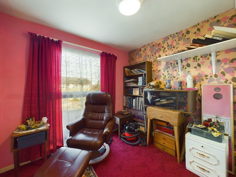 3 bed terraced house for sale in Fox Road, High Wycombe  - Property Image 10