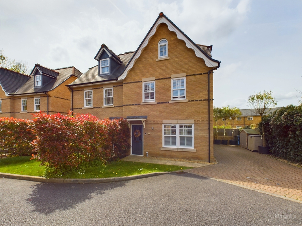 3 bed semi-detached house for sale in Fair Acre, High Wycombe - Property Image 1