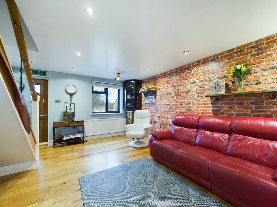 2 bed semi-detached house for sale in Cairnside, High Wycombe  - Property Image 7