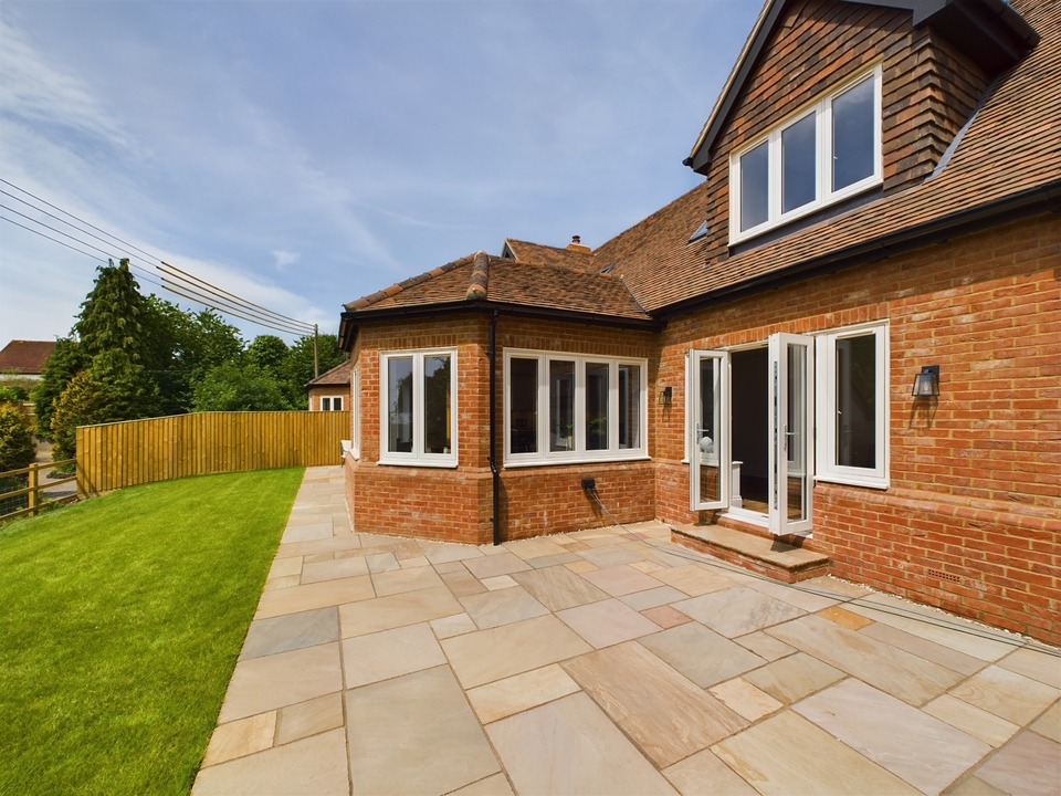3 bed detached house to rent in Whitchurch, Aylesbury  - Property Image 10