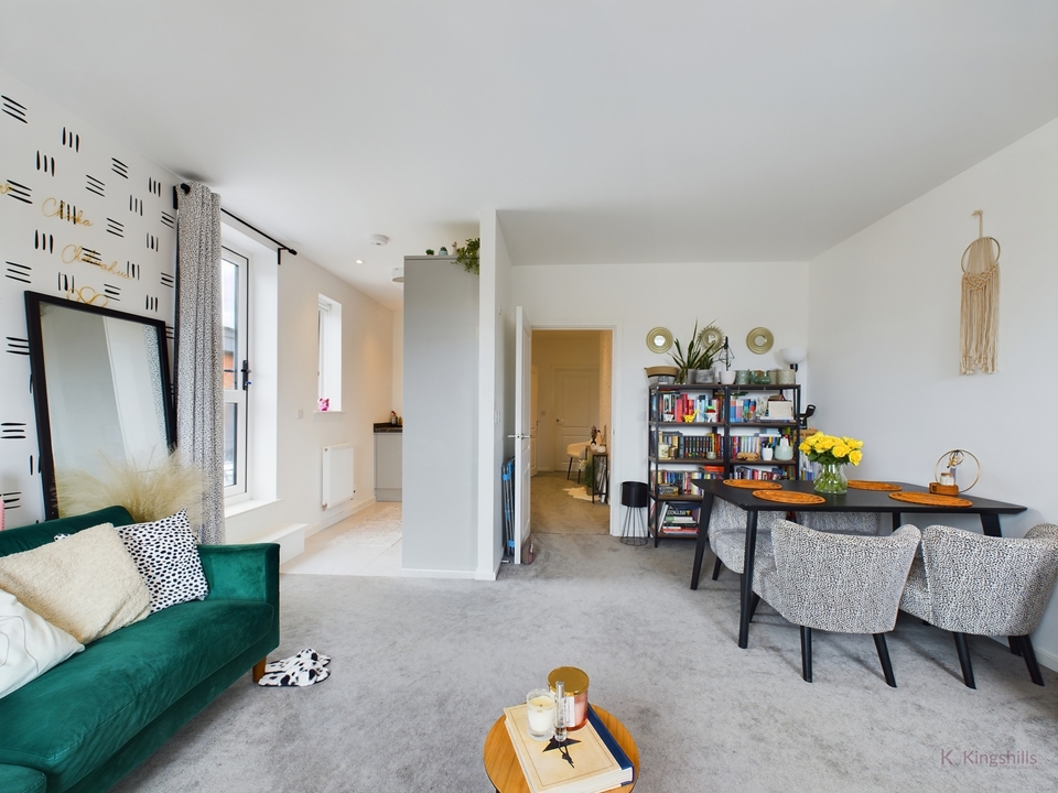 1 bed for sale in Warbler Way, High Wycombe  - Property Image 9