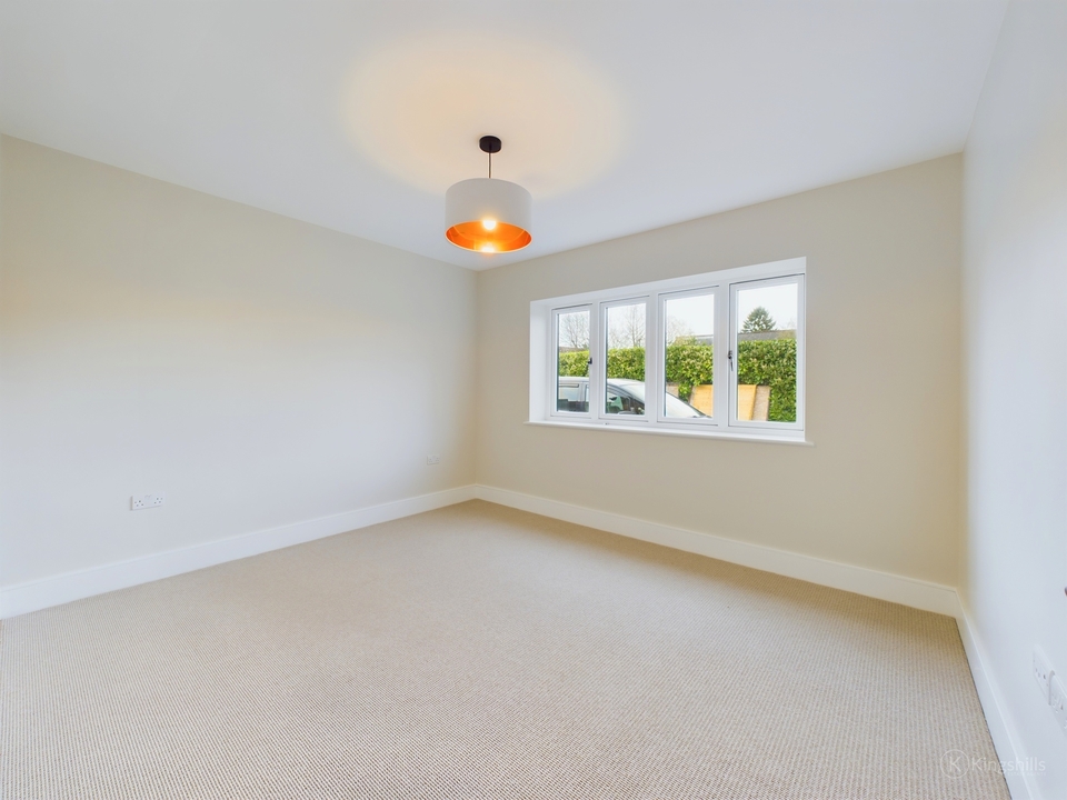 4 bed detached bungalow for sale in Downley Road, High Wycombe  - Property Image 17