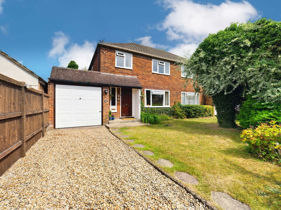 3 bed semi-detached house for sale in Walton Close, High Wycombe, HP13