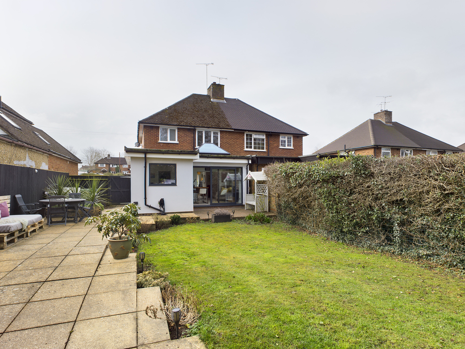 3 bed semi-detached house for sale in Beaumont Way, High Wycombe  - Property Image 5