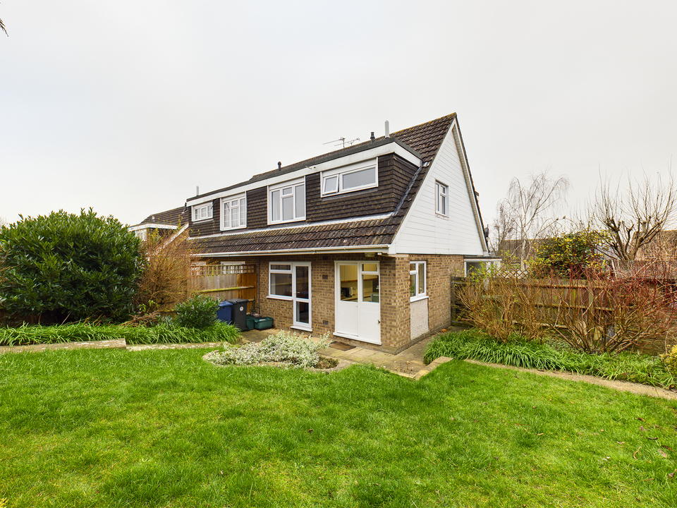 3 bed semi-detached house for sale in Loudwater, High Wycombe, HP13