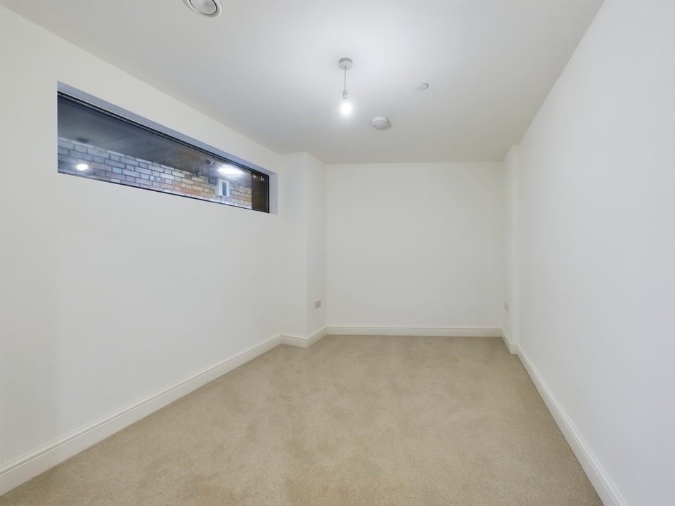 2 bed apartment for sale in The Old Works, High Wycombe  - Property Image 6