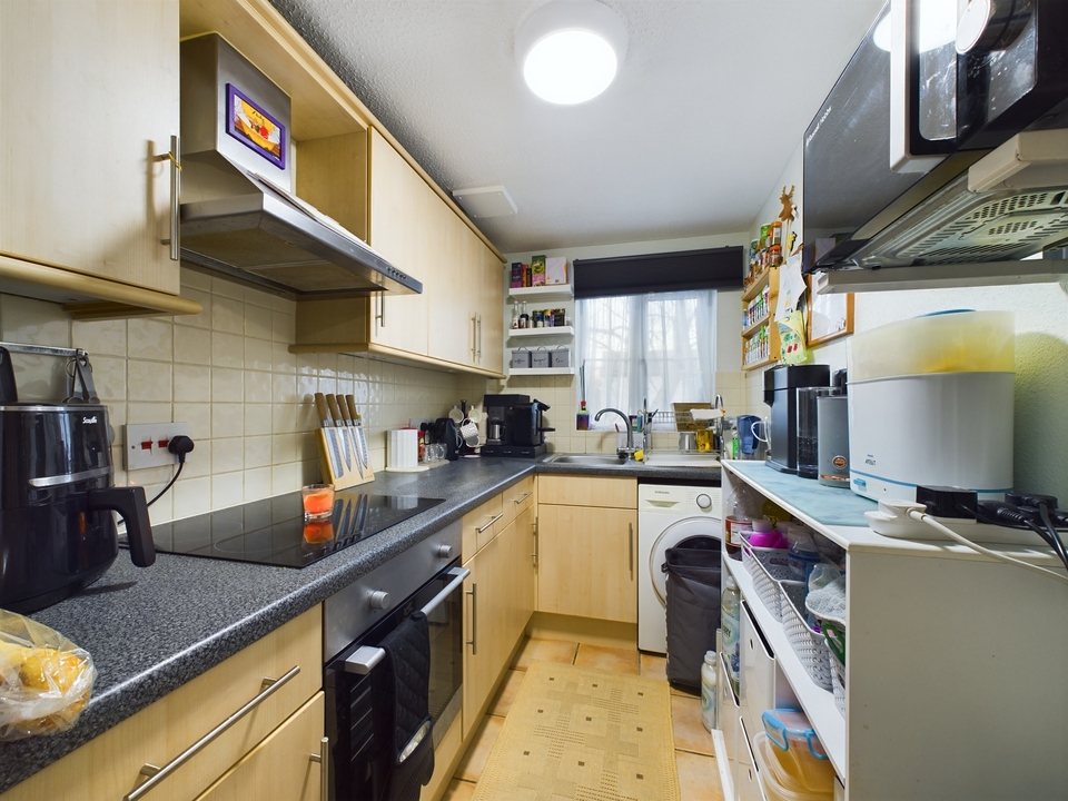 1 bed for sale in Kingsmead Road, High Wycombe  - Property Image 7