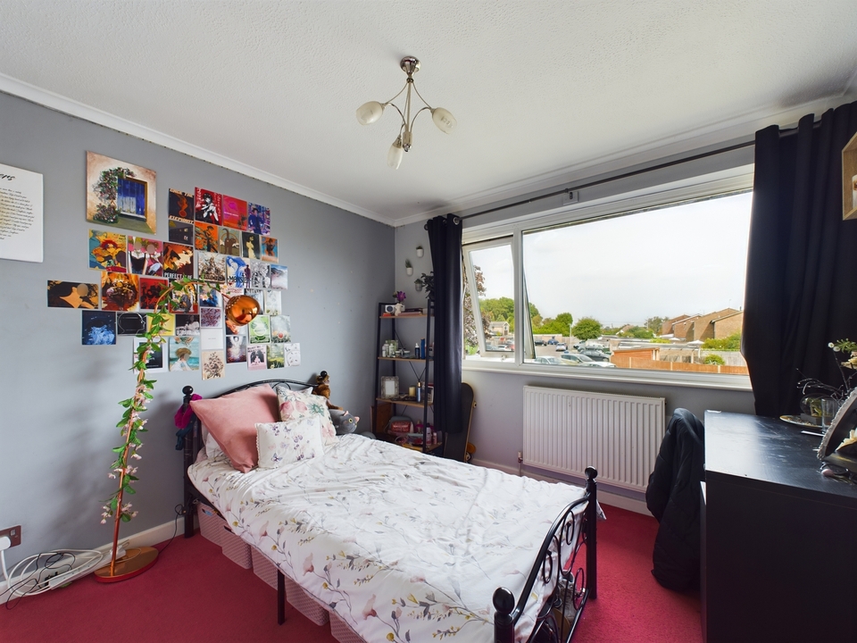 3 bed terraced house for sale in Fern Walk, High Wycombe  - Property Image 10