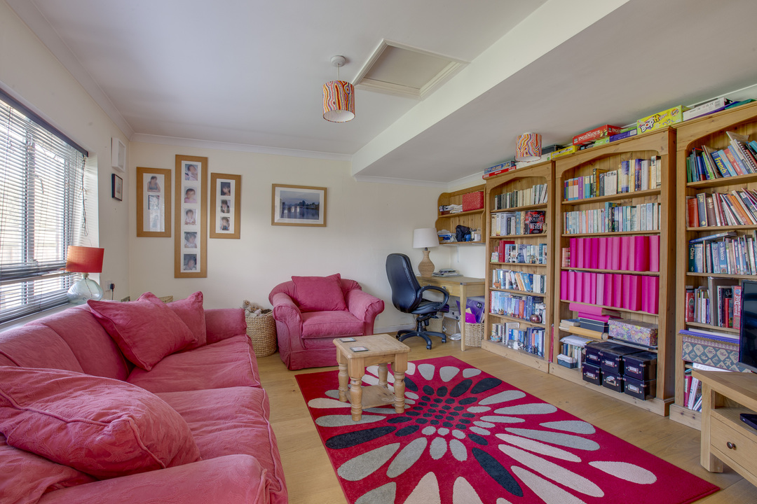 4 bed detached house for sale in Spinners Walk, Marlow  - Property Image 14