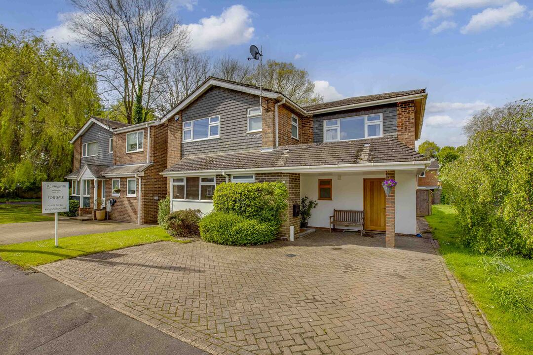 4 bed detached house for sale in Spinners Walk, Marlow  - Property Image 26