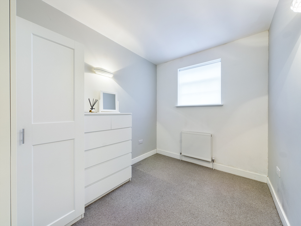 2 bed apartment to rent in High Street, High Wycombe  - Property Image 4