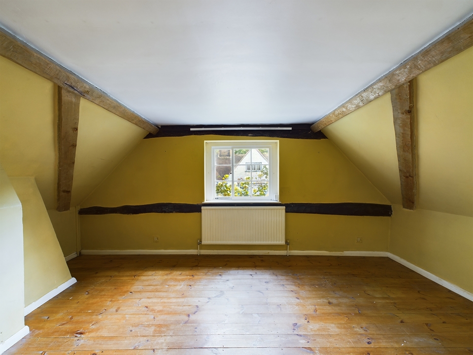 2 bed cottage for sale in High Street, West Wycombe  - Property Image 12