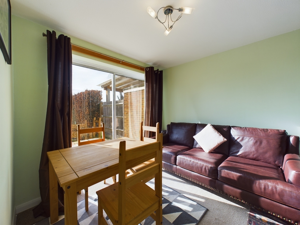 3 bed terraced house for sale in Downley, High Wycombe  - Property Image 8