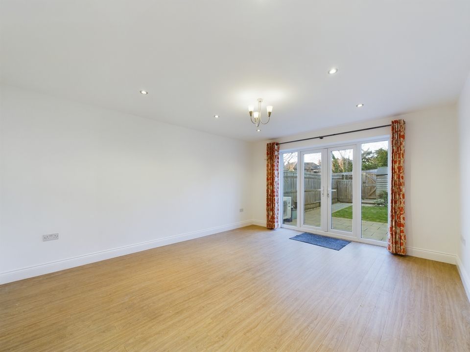 4 bed end of terrace house to rent in Hamilton View, High Wycombe  - Property Image 4