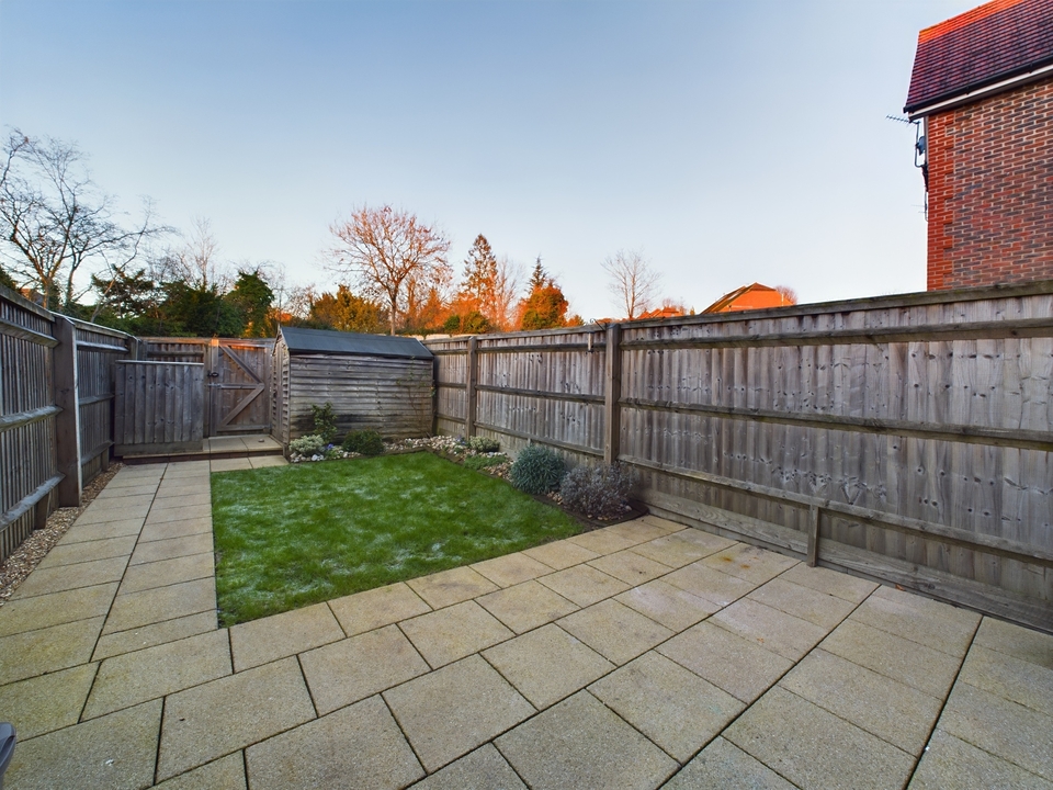 4 bed end of terrace house to rent in Hamilton View, High Wycombe  - Property Image 6