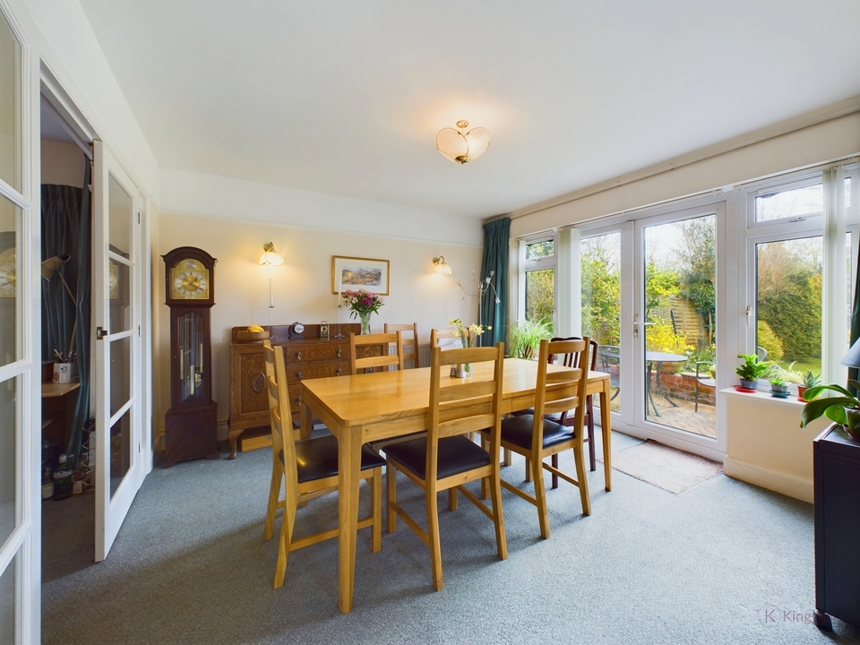 3 bed detached house for sale in New Drive, High Wycombe  - Property Image 3