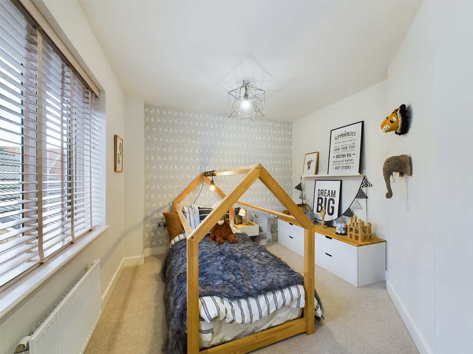 4 bed detached house for sale in Cheverton Avenue, Princes Risborough  - Property Image 7