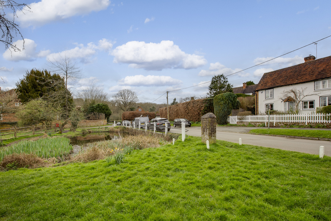 4 bed detached bungalow for sale in Hedgerley Hill, Hedgerley  - Property Image 11
