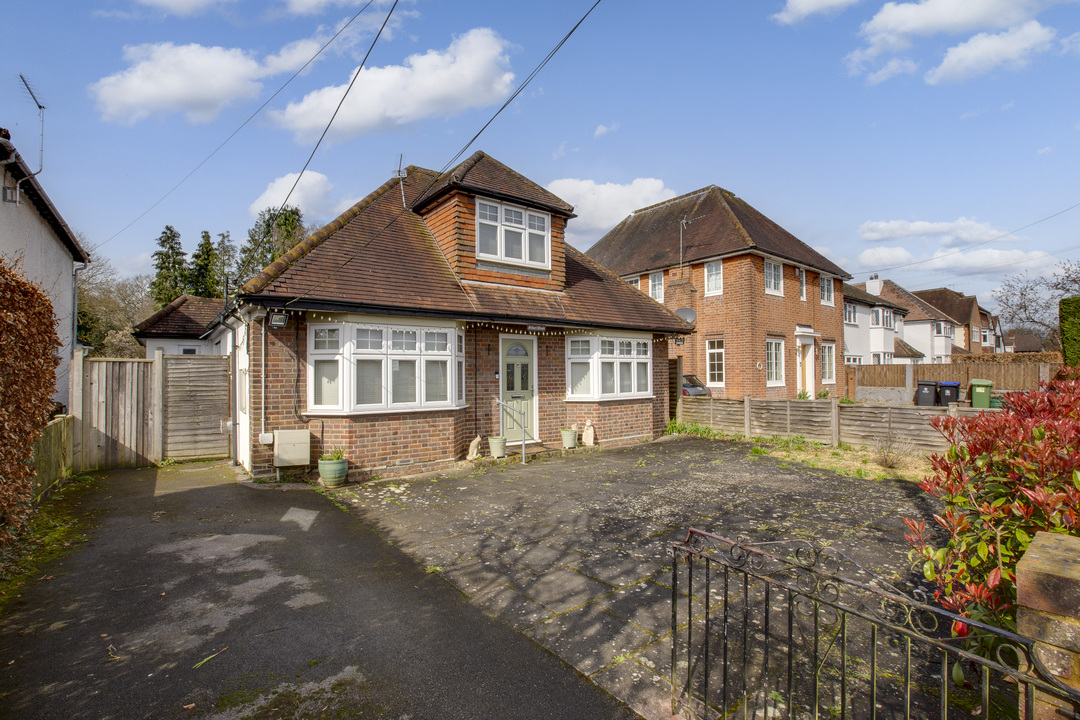 4 bed detached bungalow for sale in Hedgerley Hill, Hedgerley  - Property Image 16