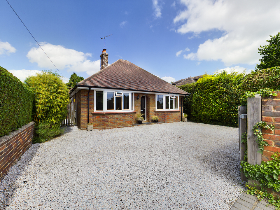 3 bed bungalow for sale in Prestwood, Great Missenden, HP16