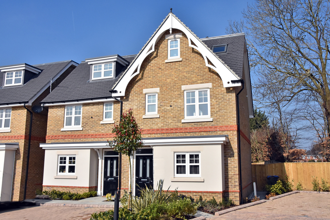 3 bed semi-detached house for sale in Payton Gardens, Maidenhead  - Property Image 1