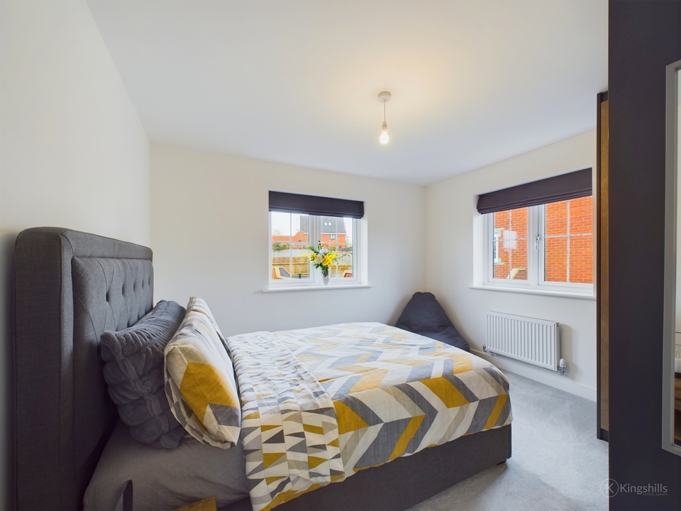 4 bed detached house for sale in Kelly Road, High Wycombe  - Property Image 13