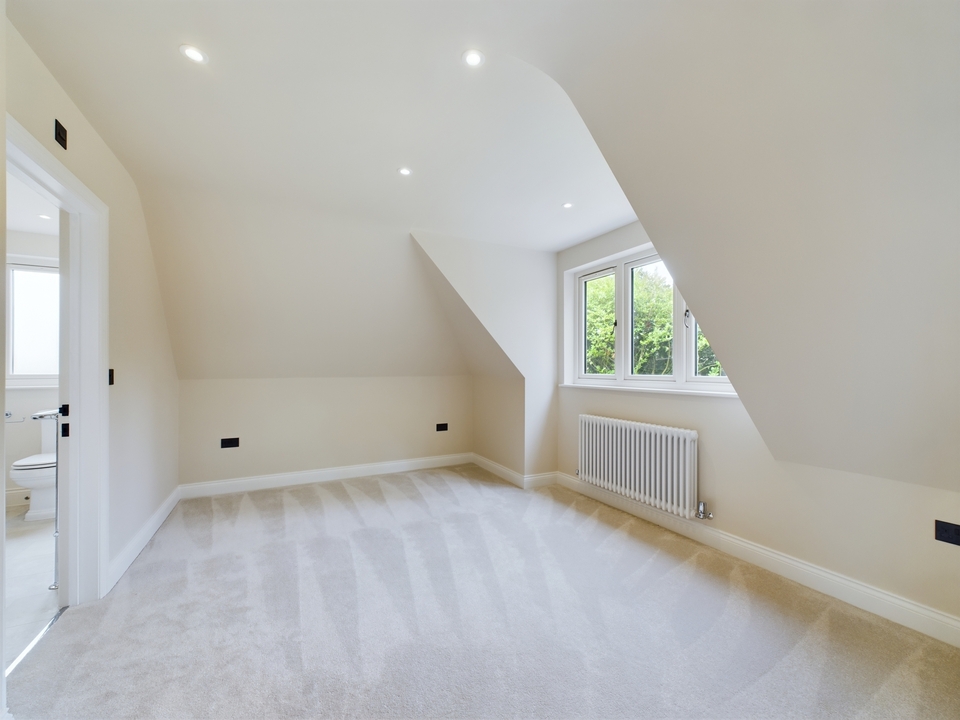 4 bed detached house to rent in Whitchurch, Aylesbury  - Property Image 16
