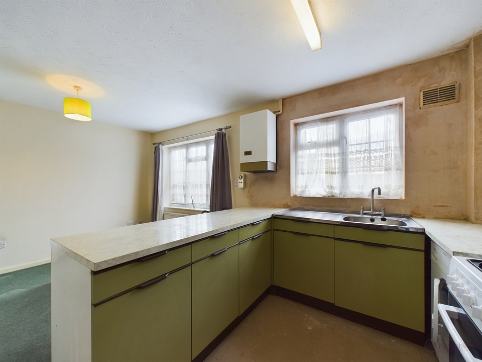 1 bed terraced house for sale in Oldhouse Close, High Wycombe  - Property Image 4