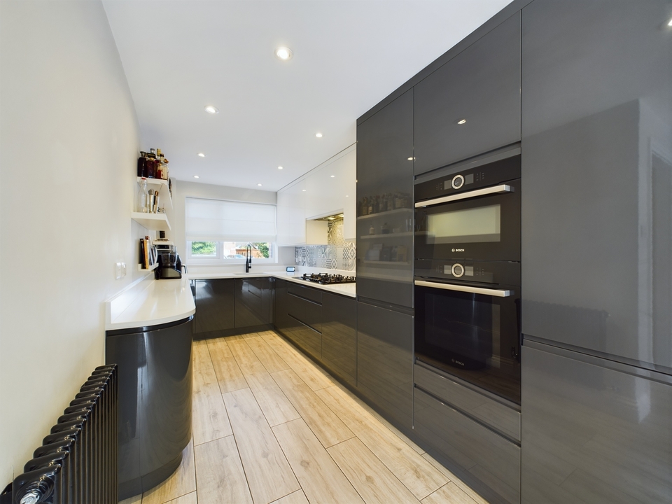 2 bed terraced house for sale in Western Drive, High Wycombe  - Property Image 7