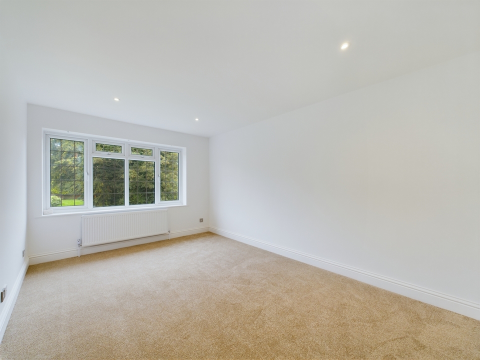 4 bed detached house to rent in Bellwood Rise, High Wycombe  - Property Image 17