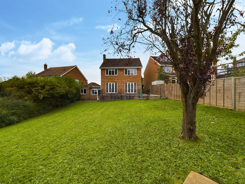 4 bed detached house to rent in Bellwood Rise, High Wycombe  - Property Image 20