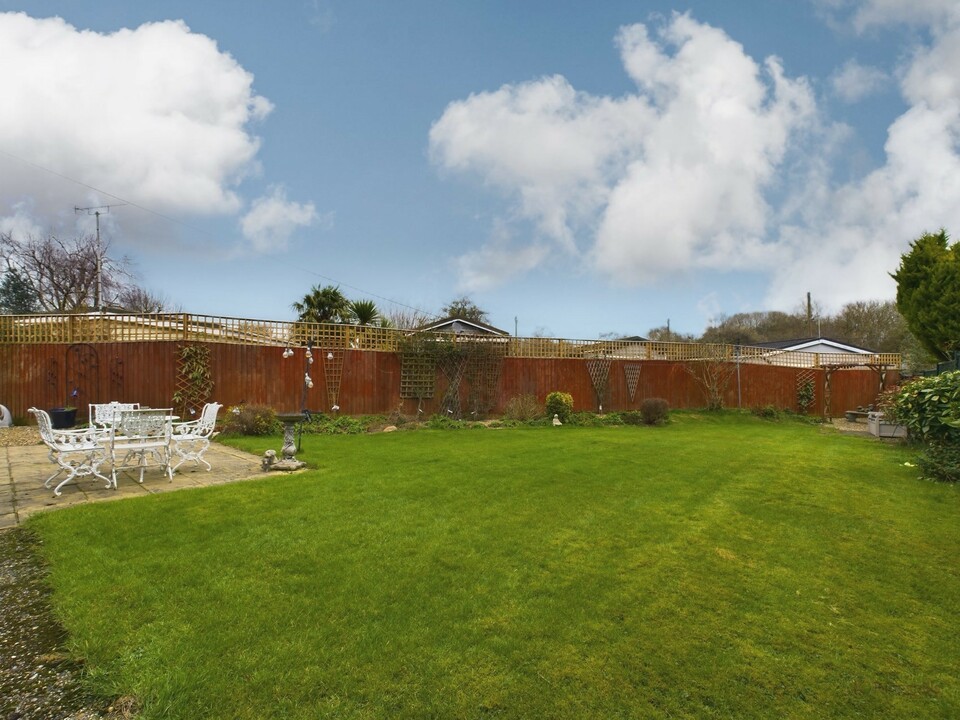 3 bed detached house for sale in Walters Ash, High Wycombe  - Property Image 2
