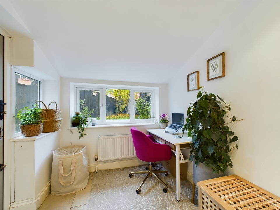 2 bed semi-detached house for sale in High Street, Great Missenden  - Property Image 6