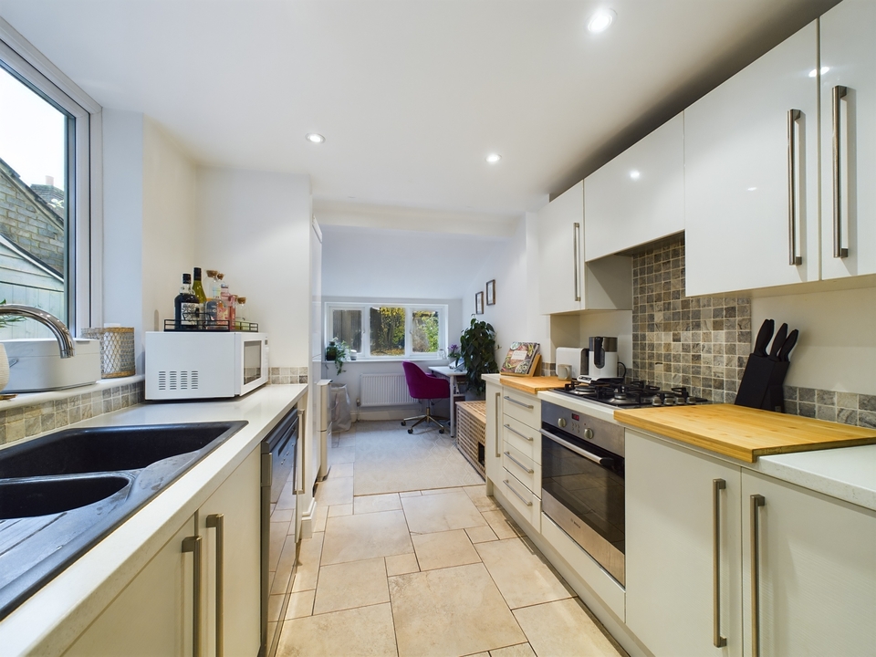 2 bed semi-detached house for sale in High Street, Great Missenden  - Property Image 8