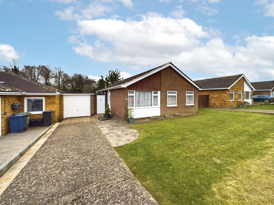 3 bed detached bungalow for sale in Flackwell Heath, High Wycombe  - Property Image 1