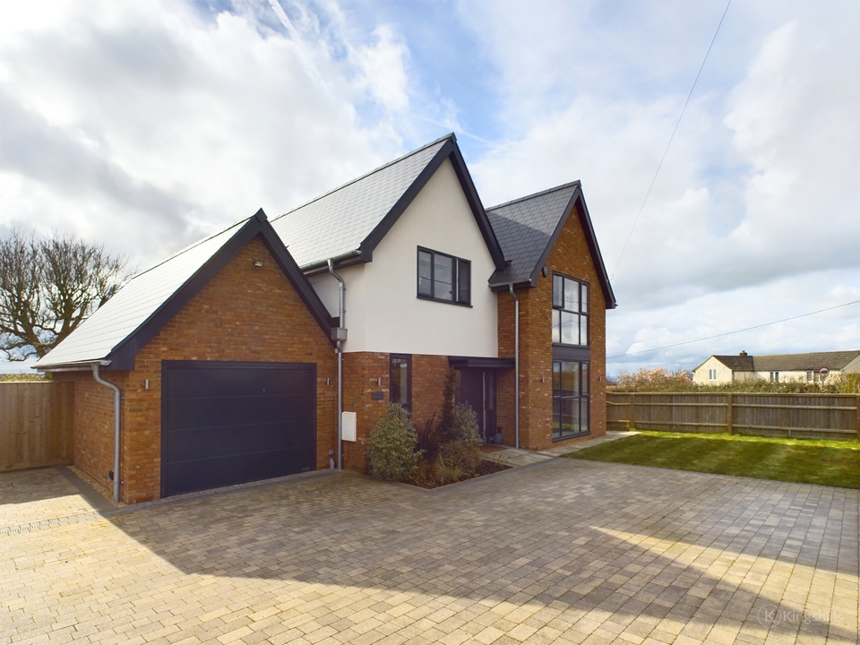 4 bed detached house to rent in Main Road, Princes Risborough - Property Image 1