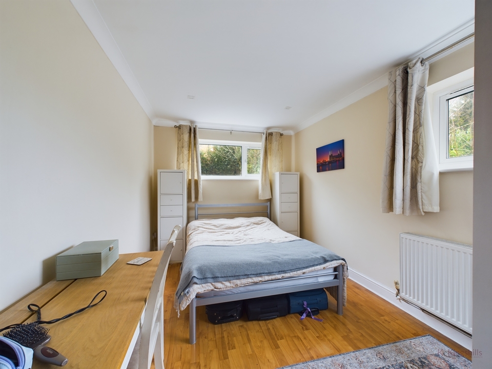 2 bed apartment to rent in Station Road, Amersham  - Property Image 4