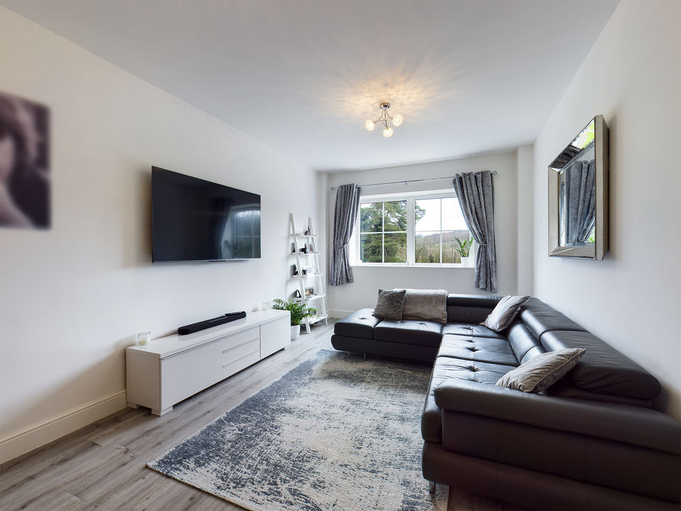 1 bed apartment for sale in The Residence Wycombe Road, High Wycombe  - Property Image 5