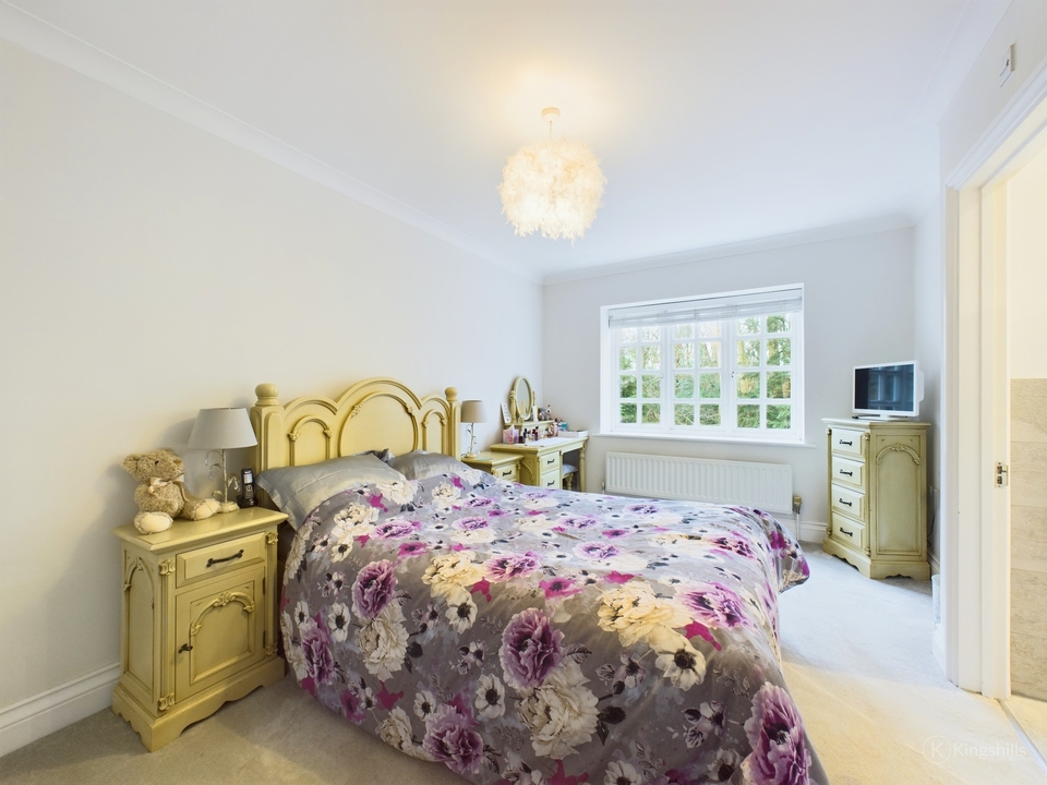 4 bed detached house for sale in Potters Cross Crescent, High Wycombe  - Property Image 10
