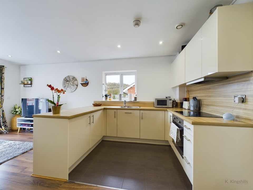 2 bed for sale in Sierra Road, High Wycombe  - Property Image 2