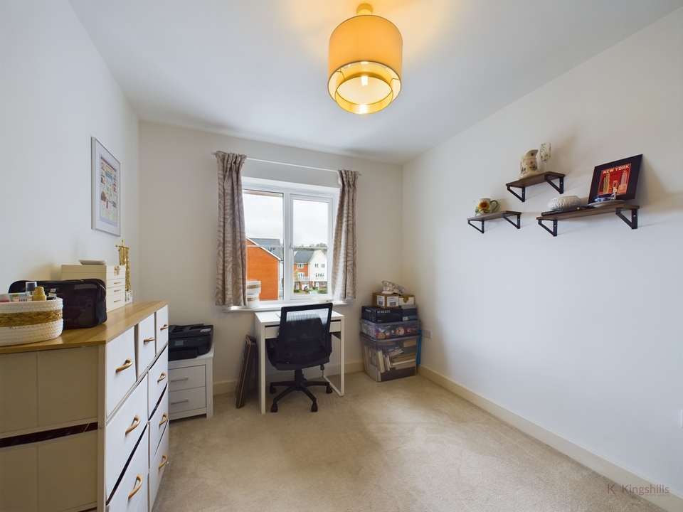 2 bed for sale in Sierra Road, High Wycombe  - Property Image 8
