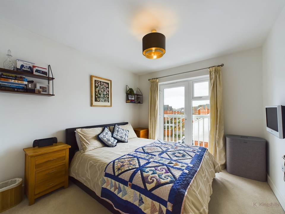 2 bed for sale in Sierra Road, High Wycombe  - Property Image 6