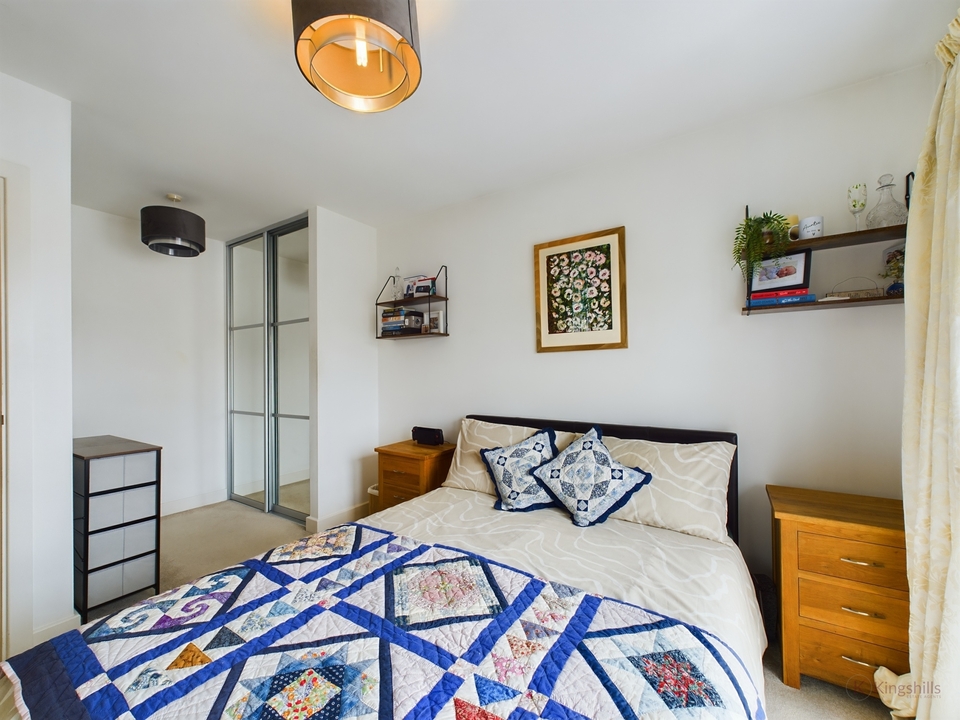 2 bed for sale in Sierra Road, High Wycombe  - Property Image 7