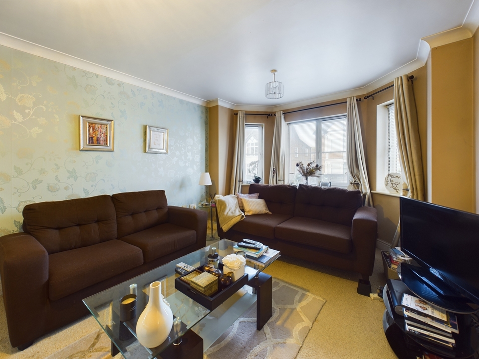 1 bed apartment for sale in Dashwood House, High Wycombe  - Property Image 4