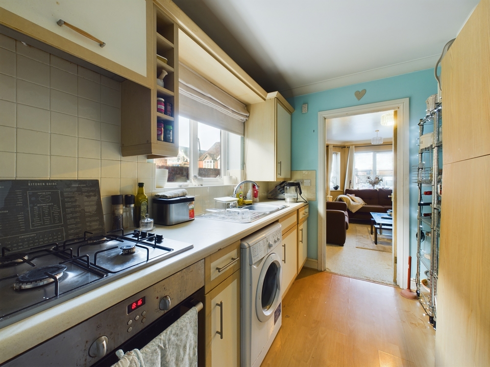 1 bed apartment for sale in Dashwood House, High Wycombe  - Property Image 5