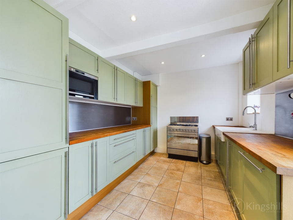 3 bed semi-detached house for sale in Woodway, Princes Risborough  - Property Image 7