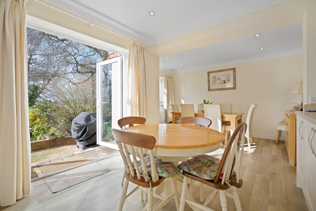 4 bed detached house for sale in Beacon Hill, High Wycombe  - Property Image 7