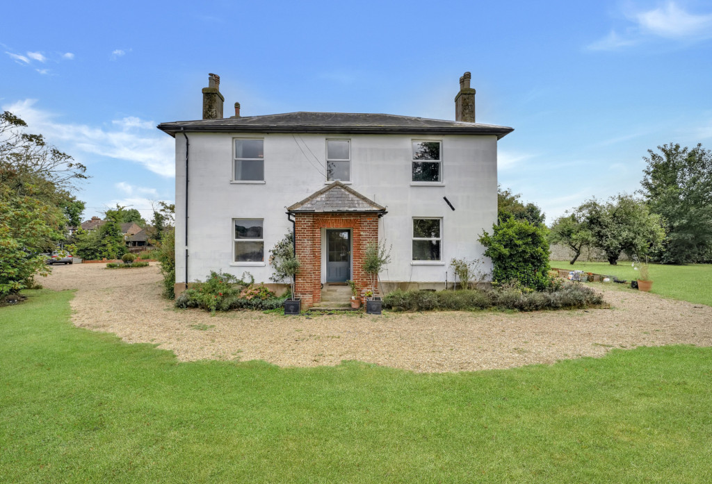 A substantial detached period home with SEVEN bedrooms, four reception rooms, large lawned gardens of approximately 1.35 Acres, impressive amount of parking and a chain free sale. This fine home is set on the edge of Kingsnorth so still has easy access to the M20 and Ashford International Station.